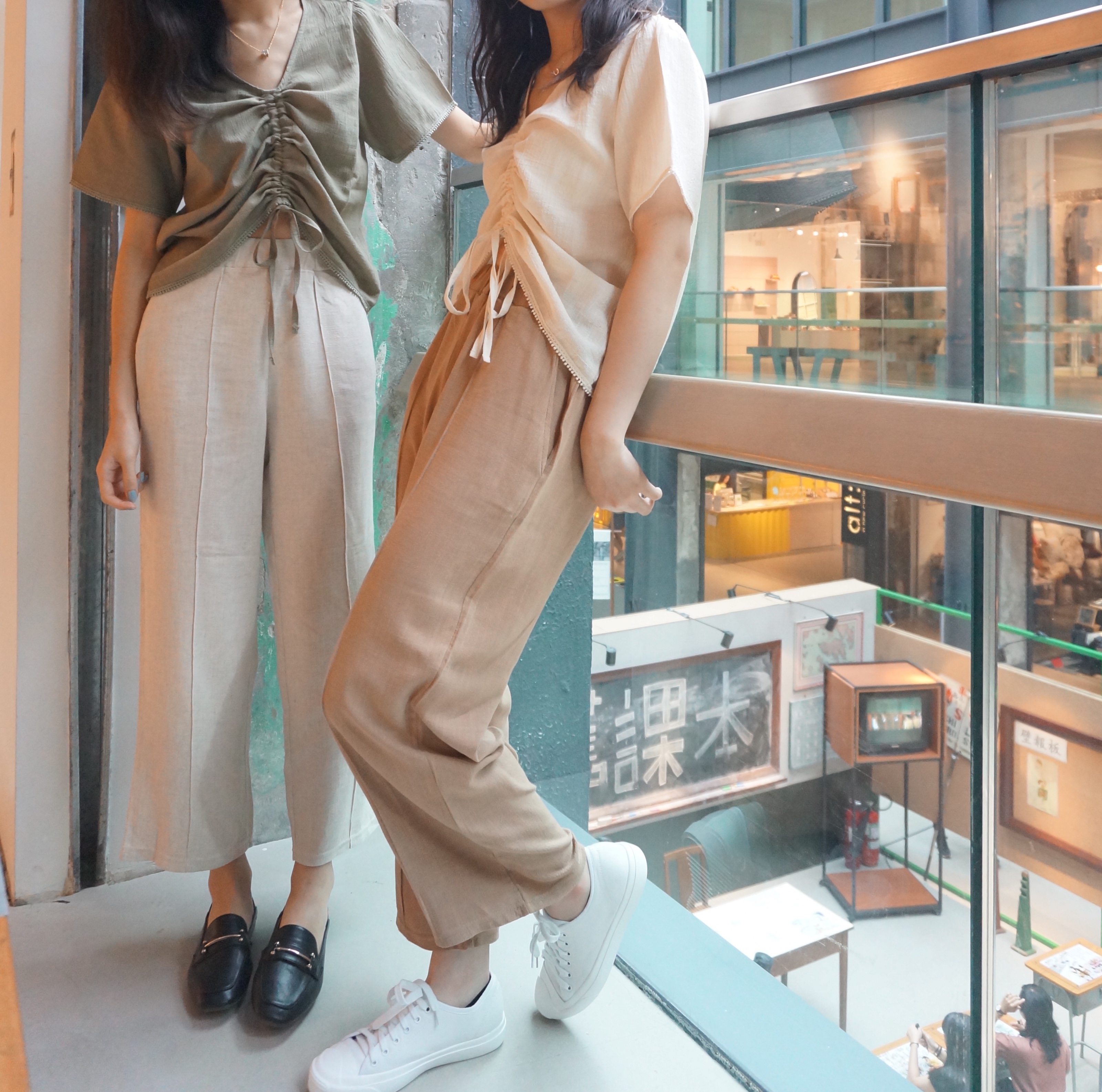 KR棉麻直骨薄款闊腳褲