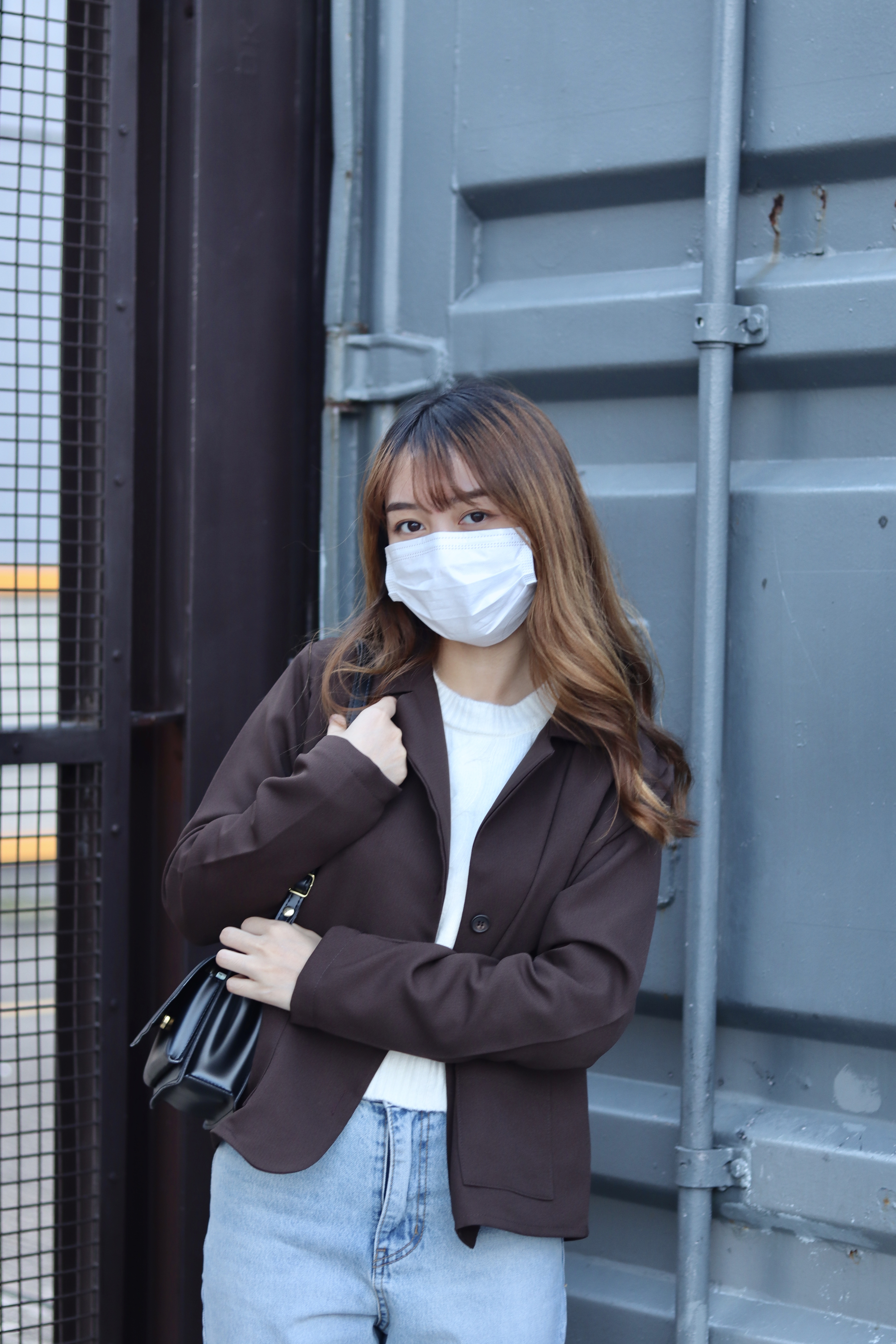 薄款短版西裝外套