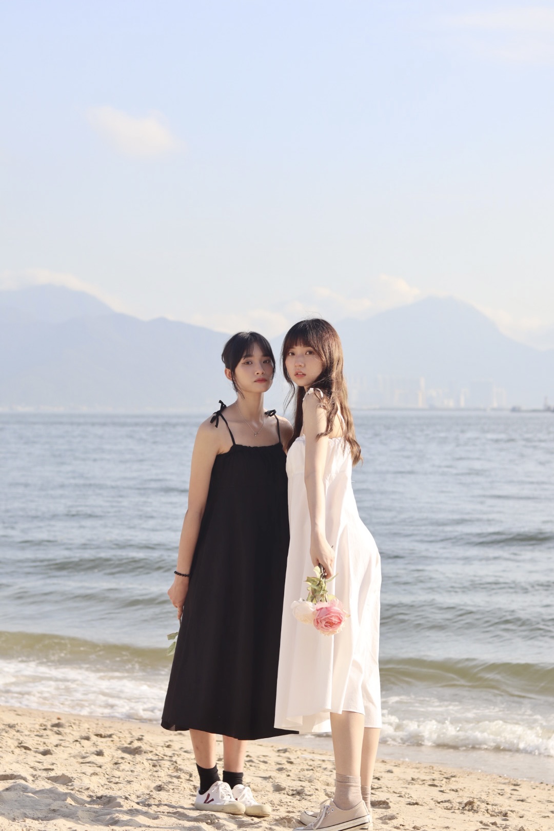 夏天打卡必備! 吊帶飄逸OPS 兩色入