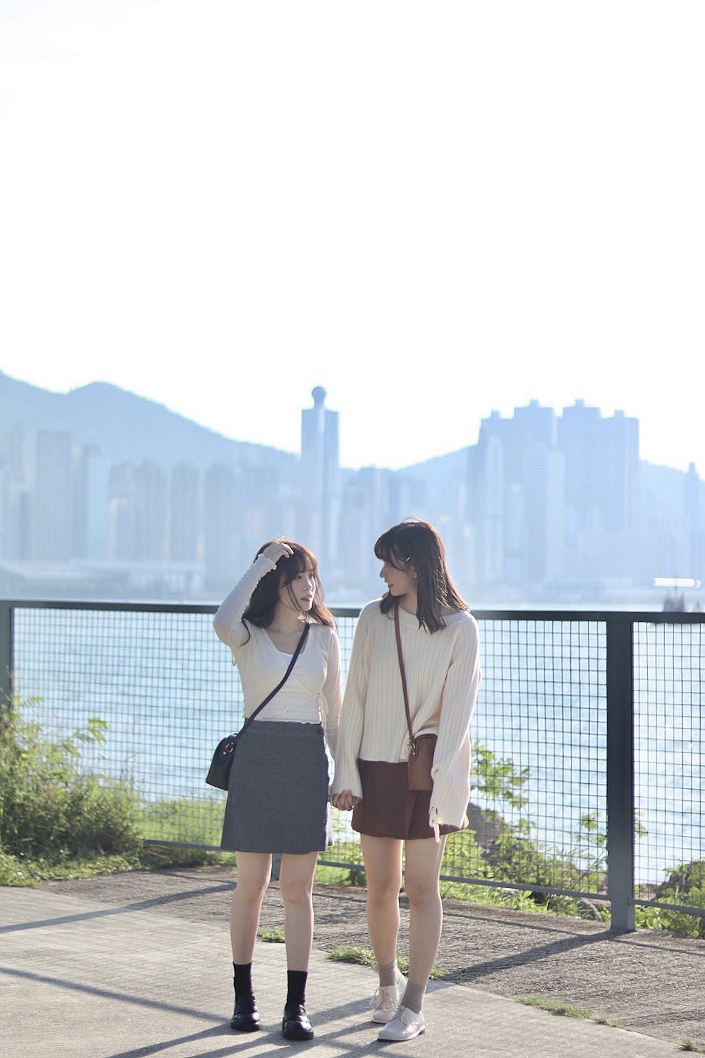 可調節腰圍的細小格紋A字疊布半截裙 兩色入