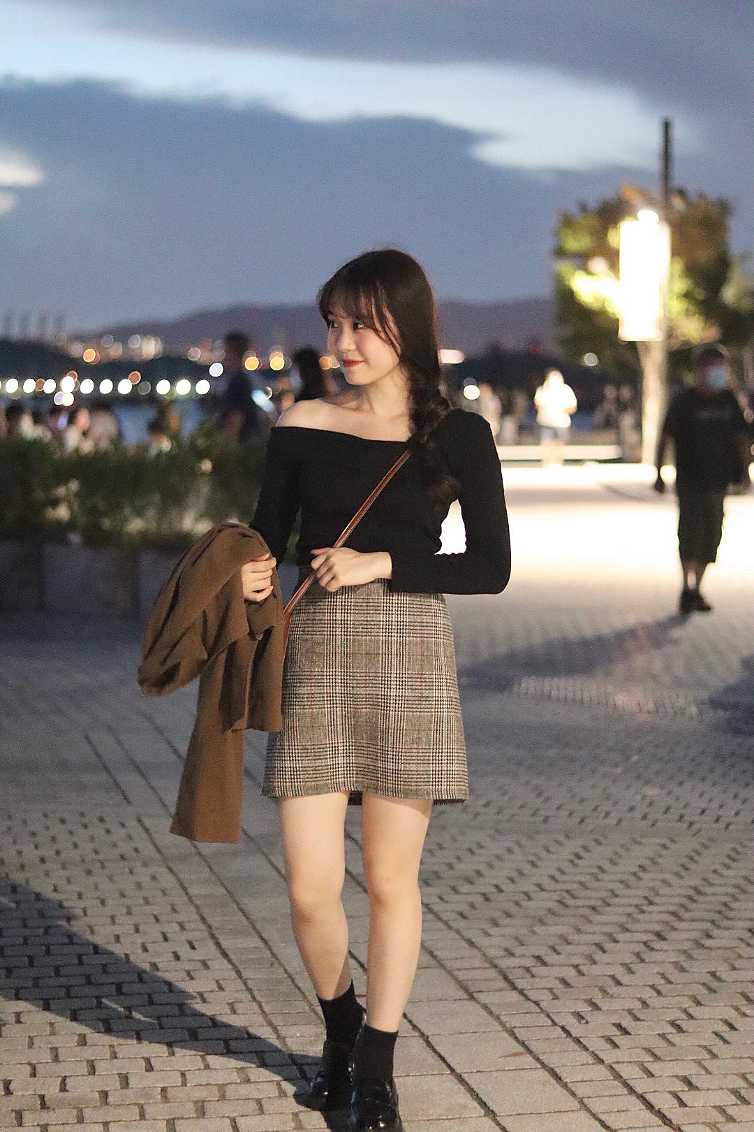 秋冬季氣氛格紋半橡筋腰半截裙 新增至兩色入