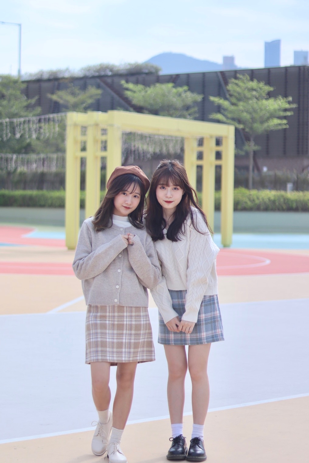 淺色系控必備! 温柔半橡筋腰格紋半截裙 3色入