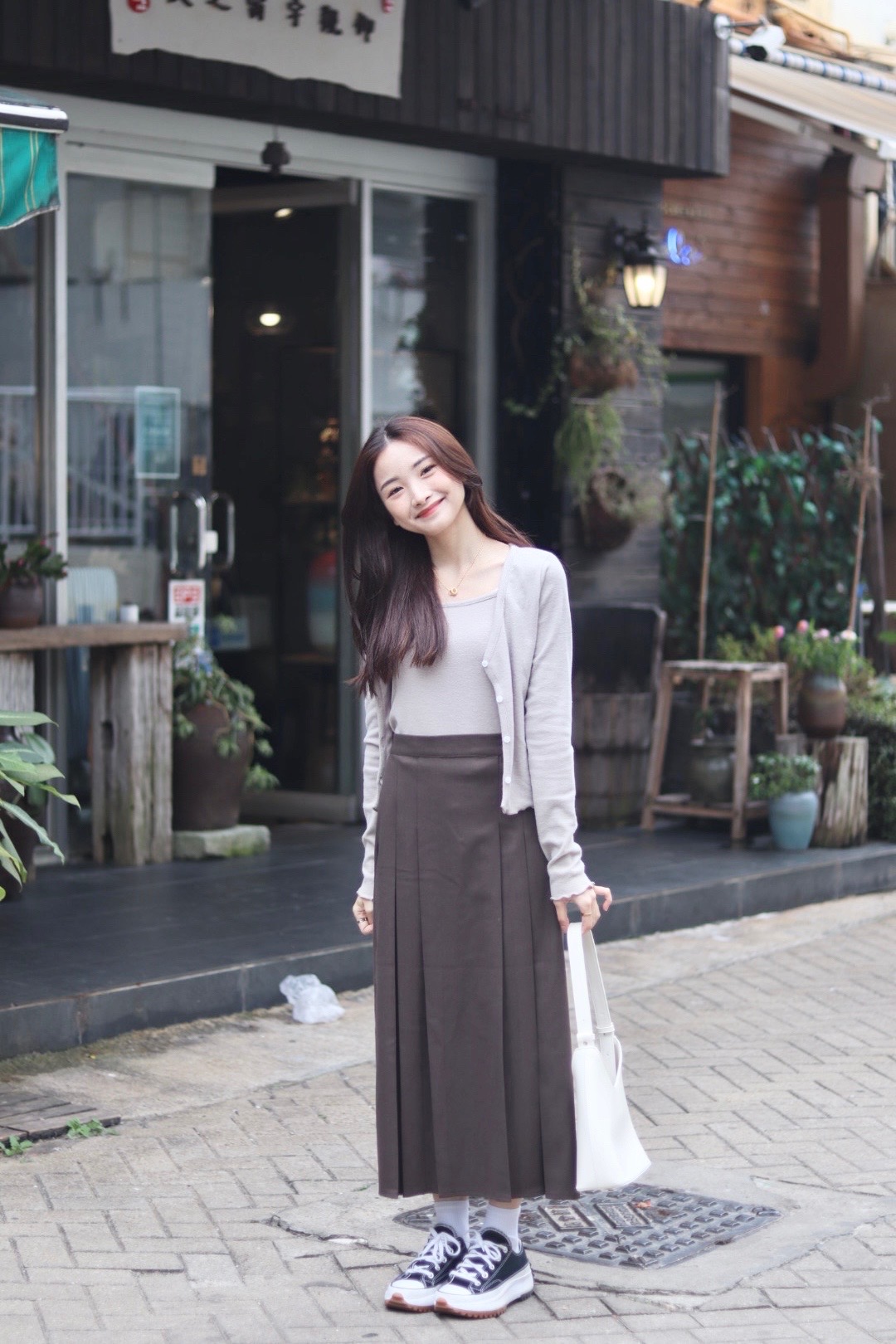 復古學院風半橡筋腰厚身百褶長裙 兩色入