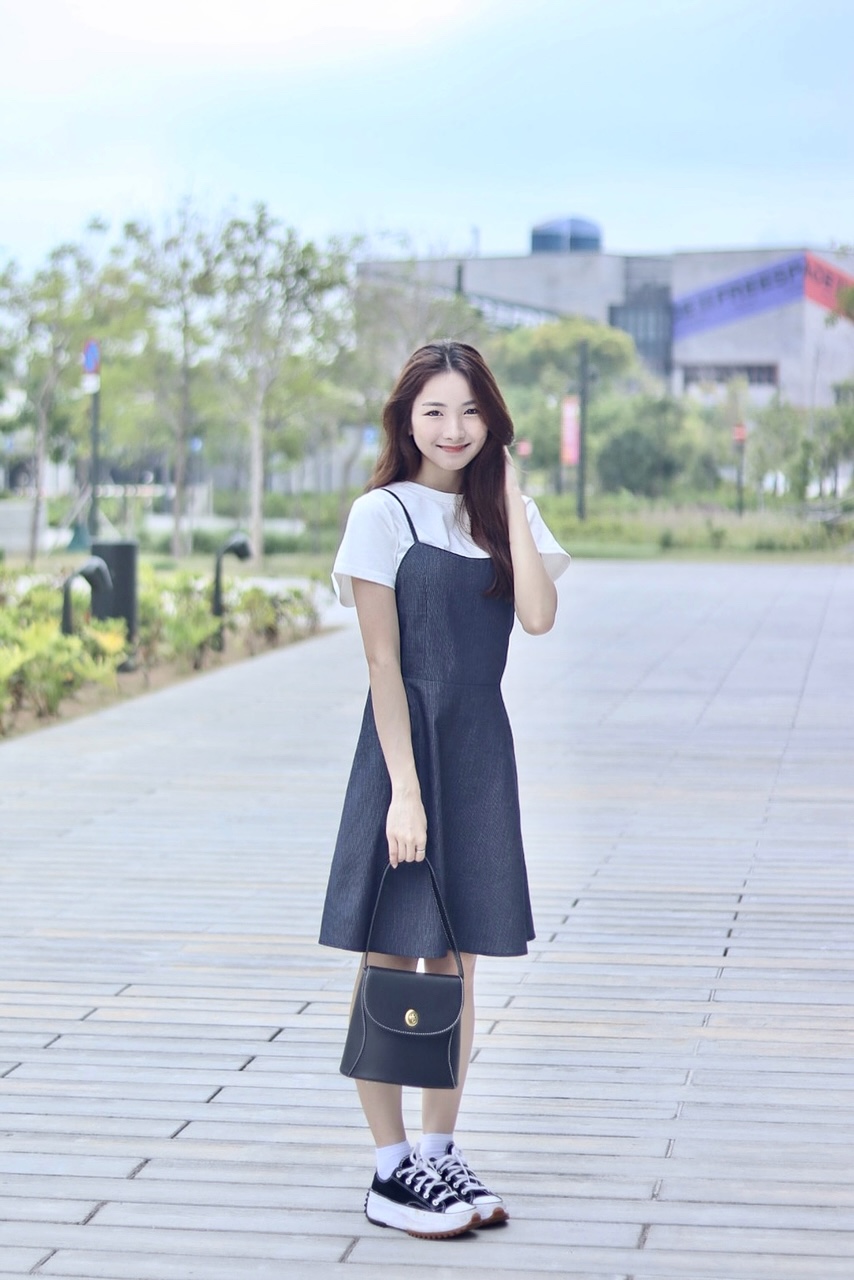 3amstudio.hk | 細肩帶直間暗紋外褡修腰顯瘦OPS