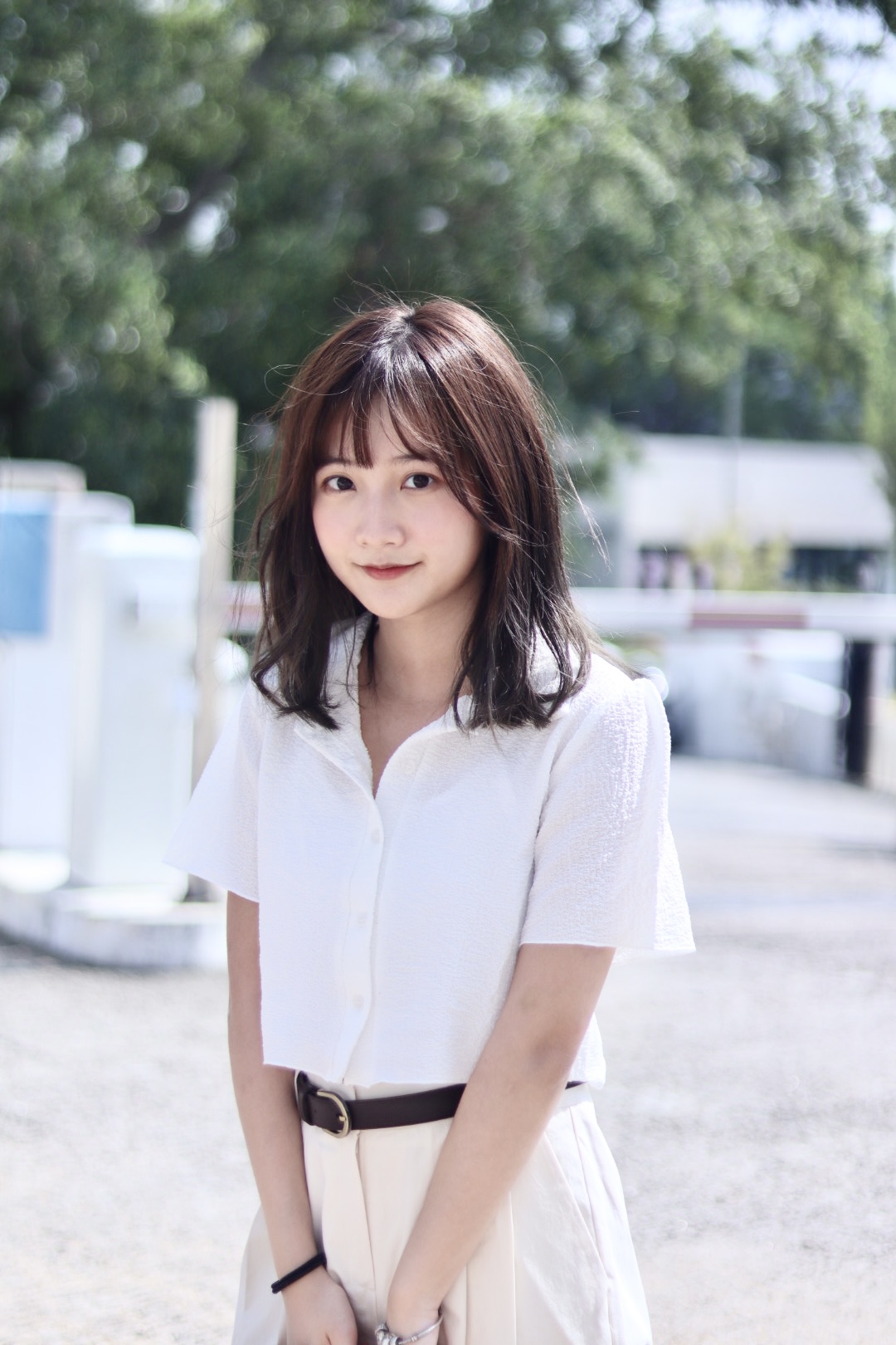 店主自留款 Polo領皺皺同色系排扣短版上衣 兩色入