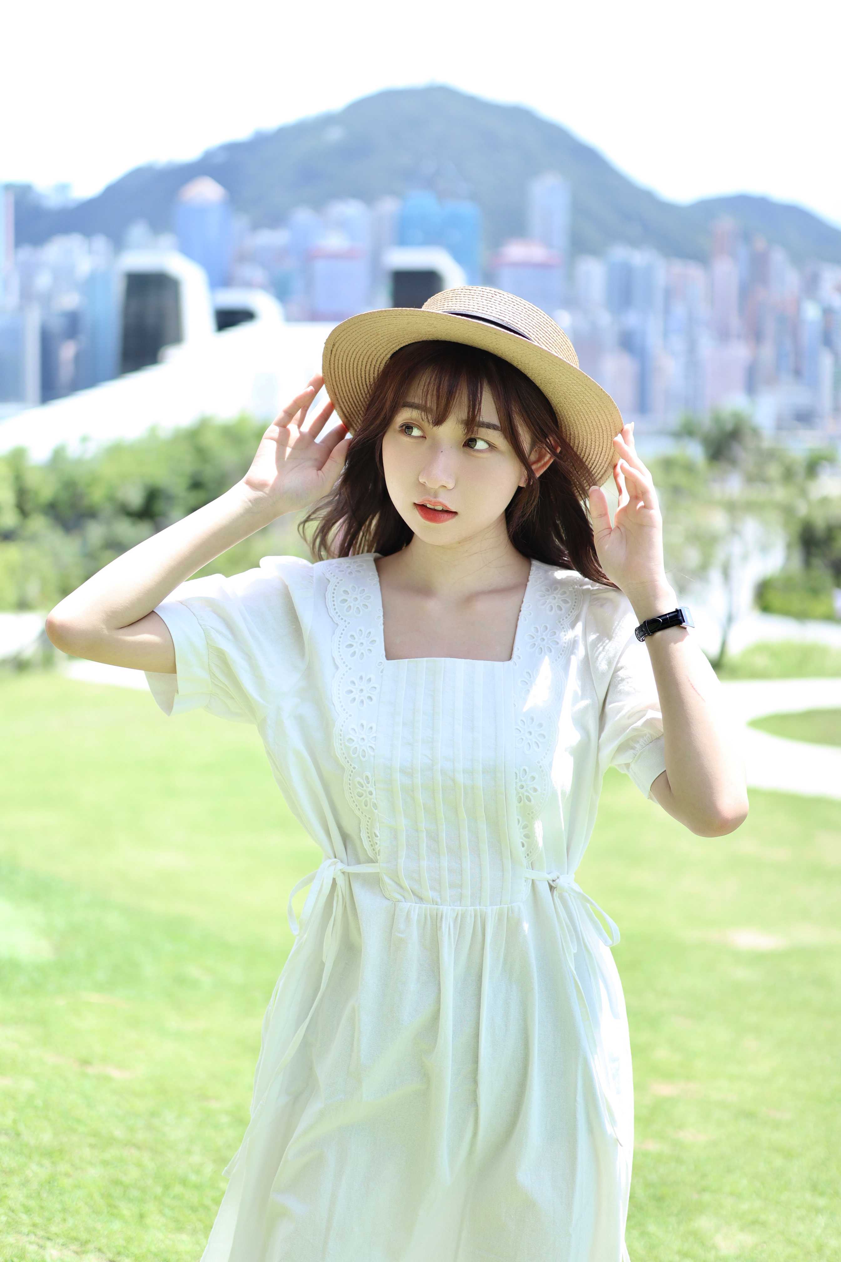 3amstudio.hk | 方領柔和胸前蕾絲側束腰OPS