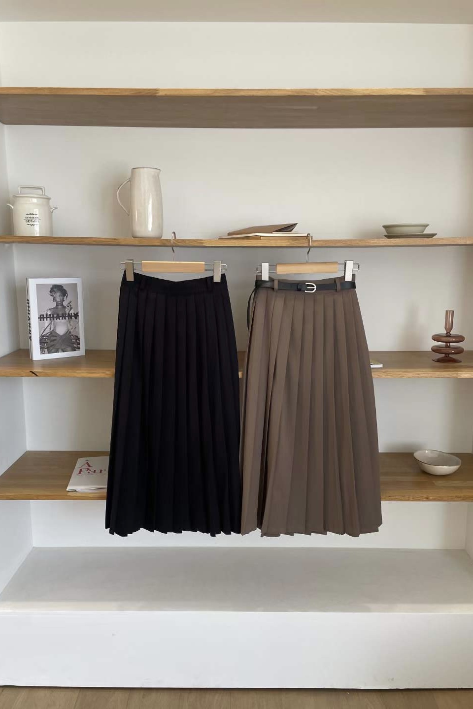 小個子也適合 半橡筋腰西裝百摺A字半截長裙 兩色入