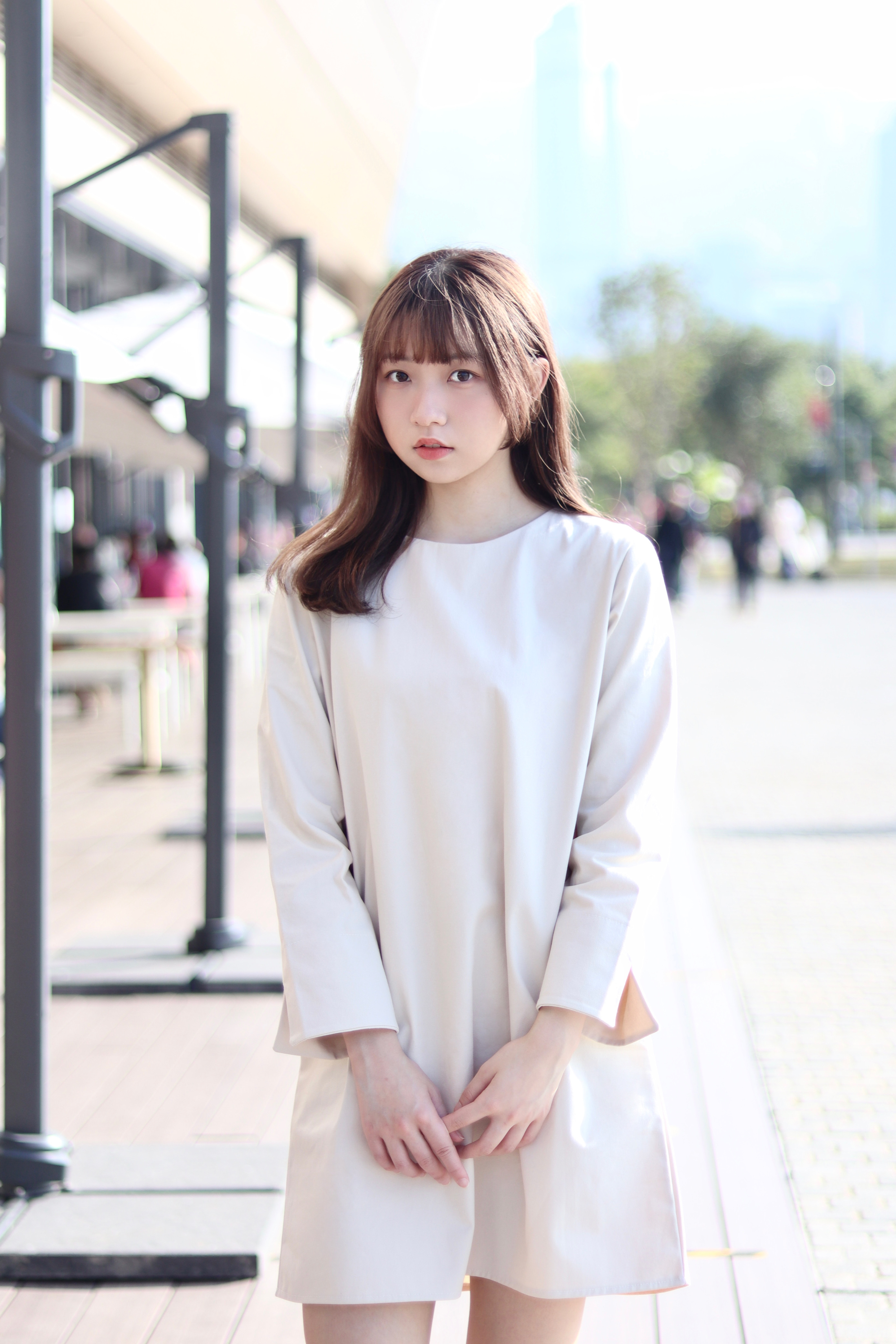 簡約圓領素色扯布可翻袖OPS