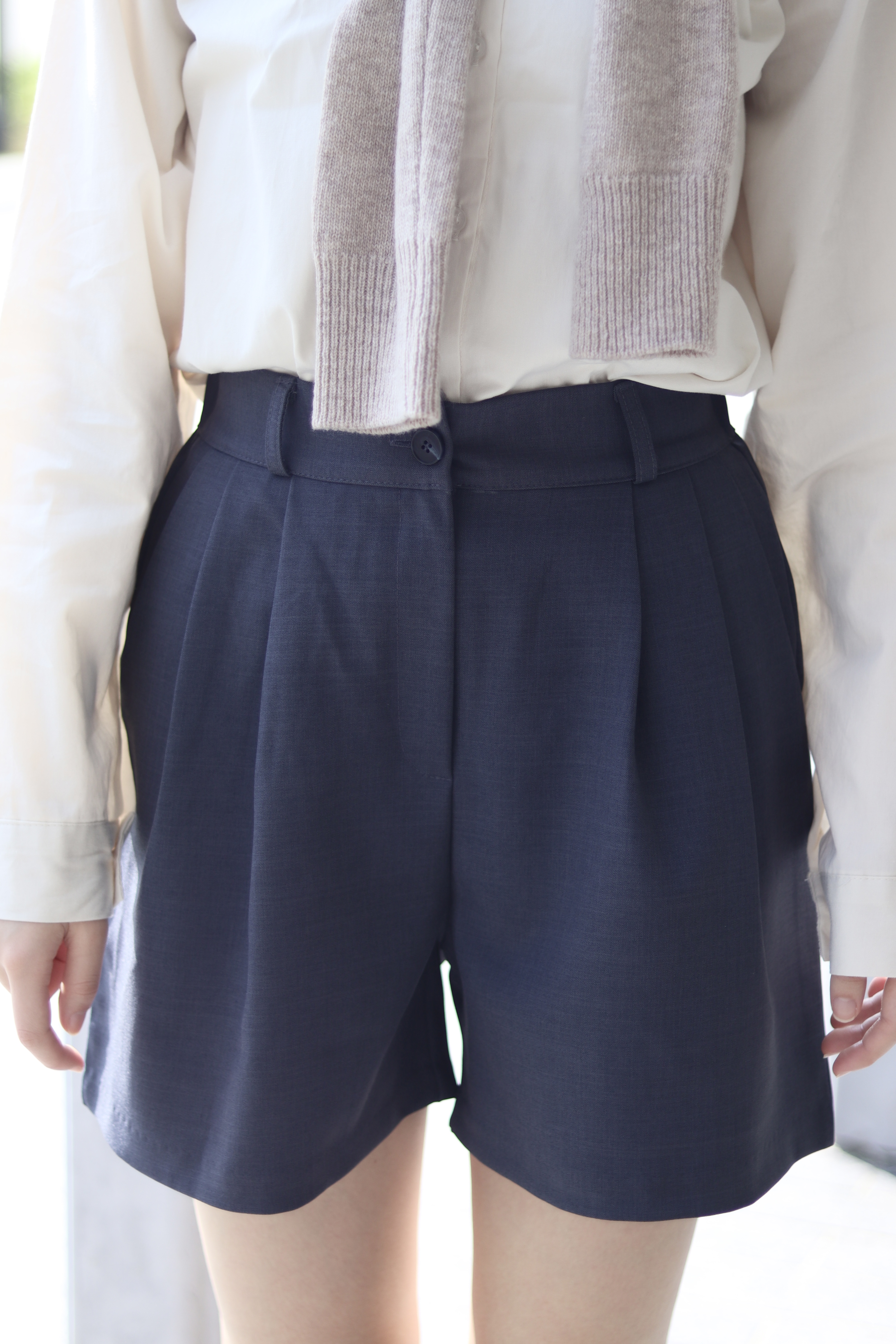 半橡筋腰A字附側袋西裝短褲 兩色入