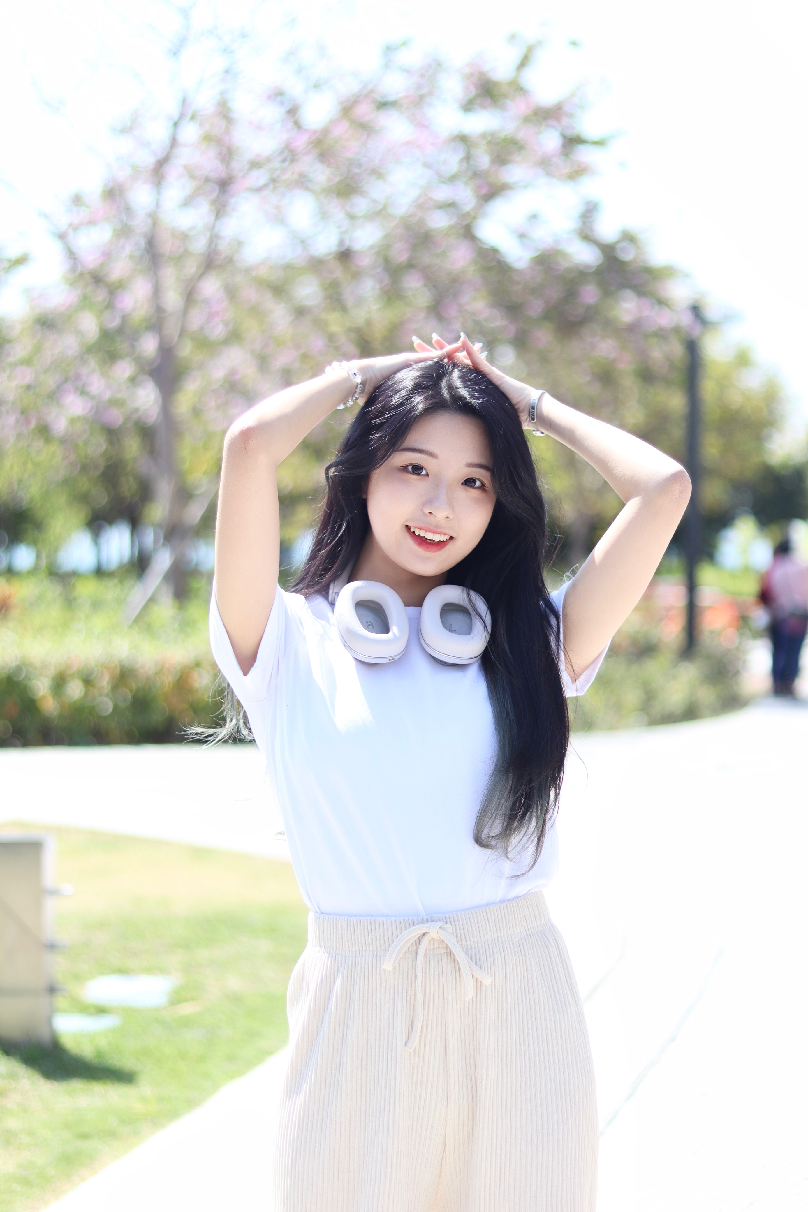 基本款簡約圓領短版純色Tee 新增至3色入