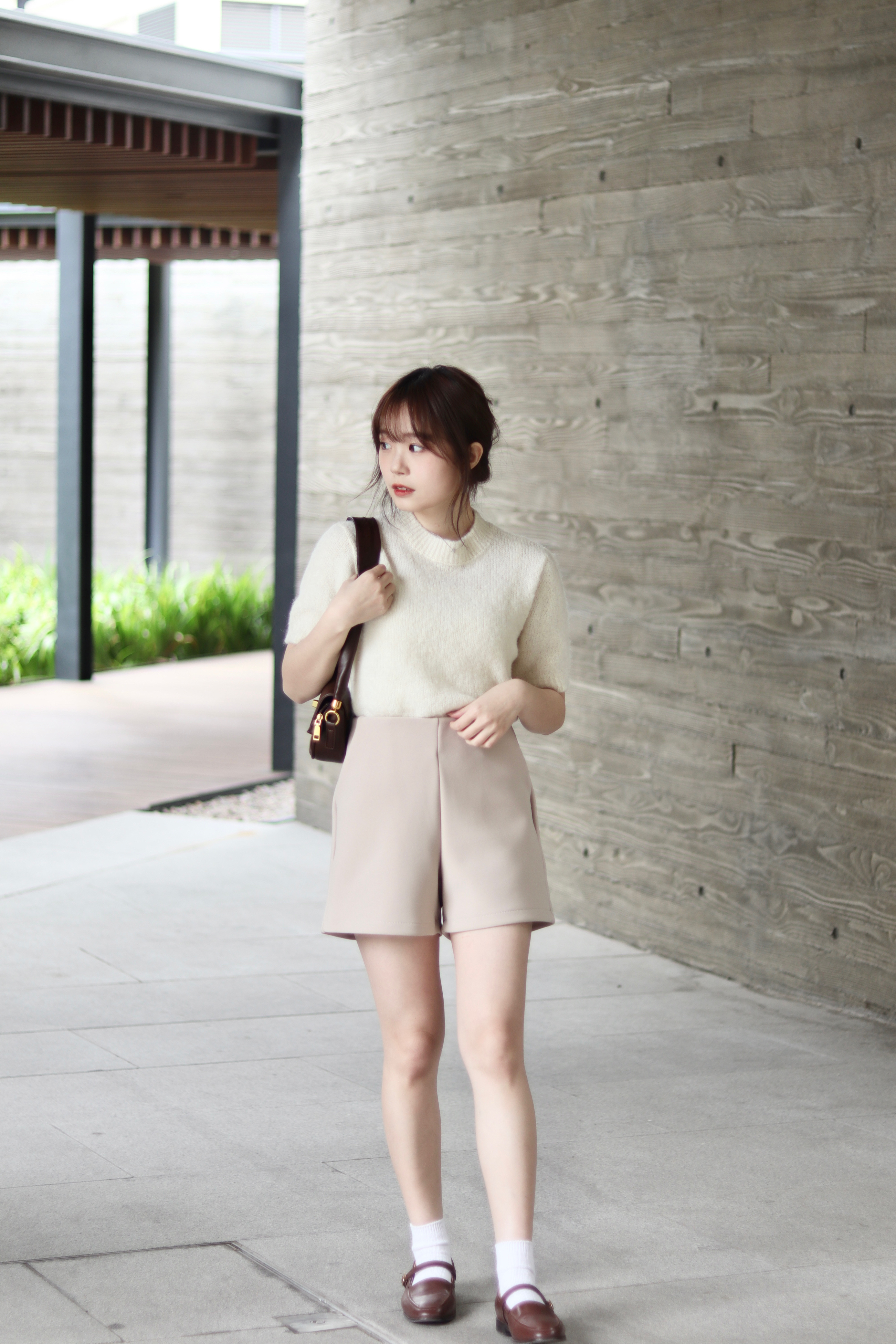 上班也適合的挺滑身短褲 Size S / Size M