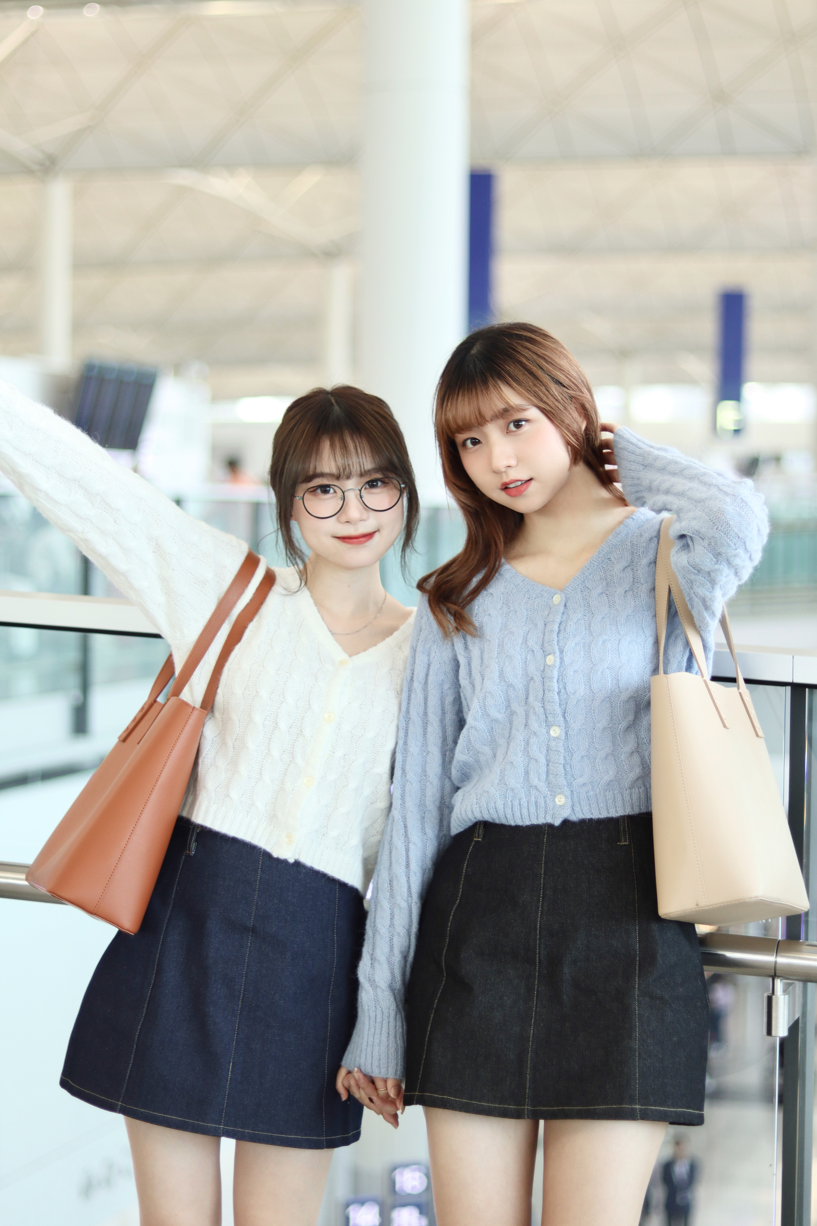 薄身V領麻花短身外套 兩色入