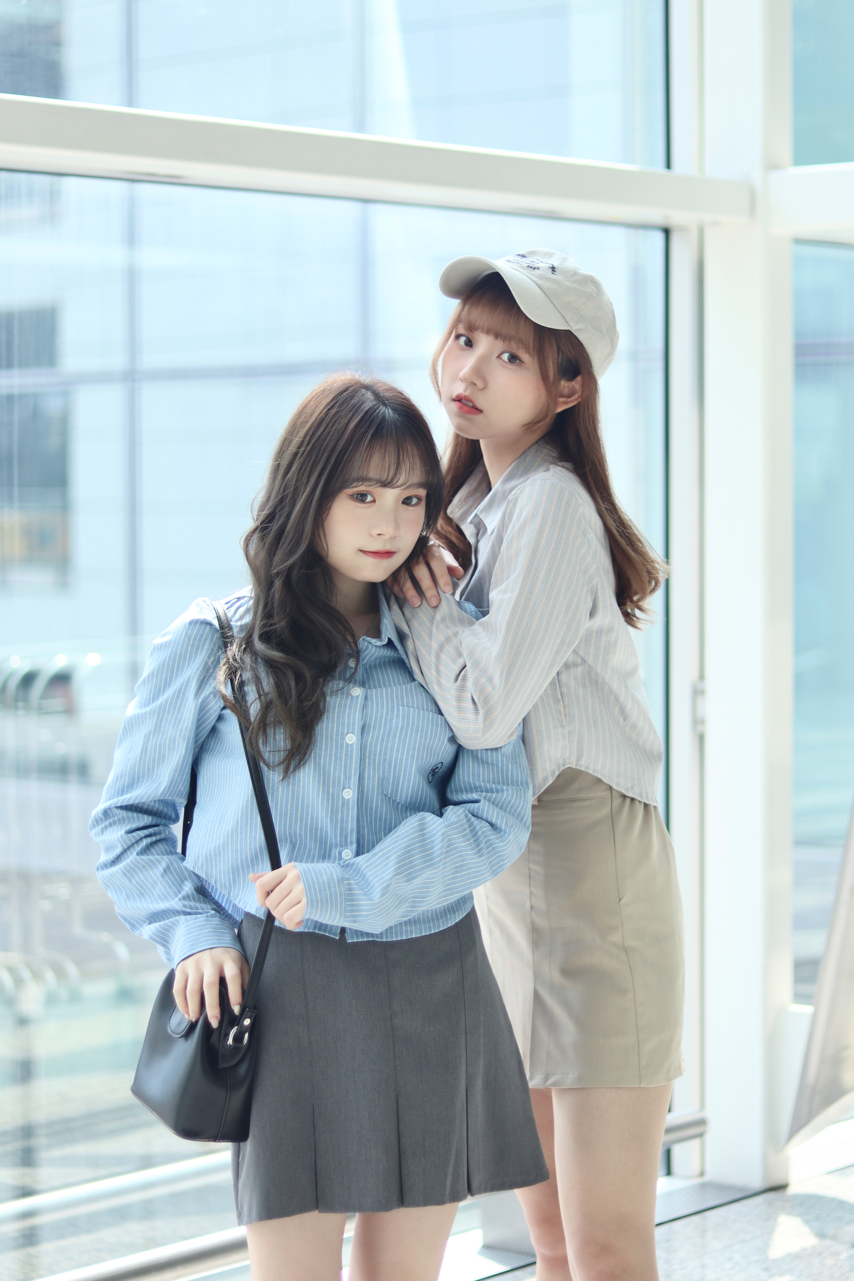 韓系學院風直間紋拼色短身恤衫 兩色入