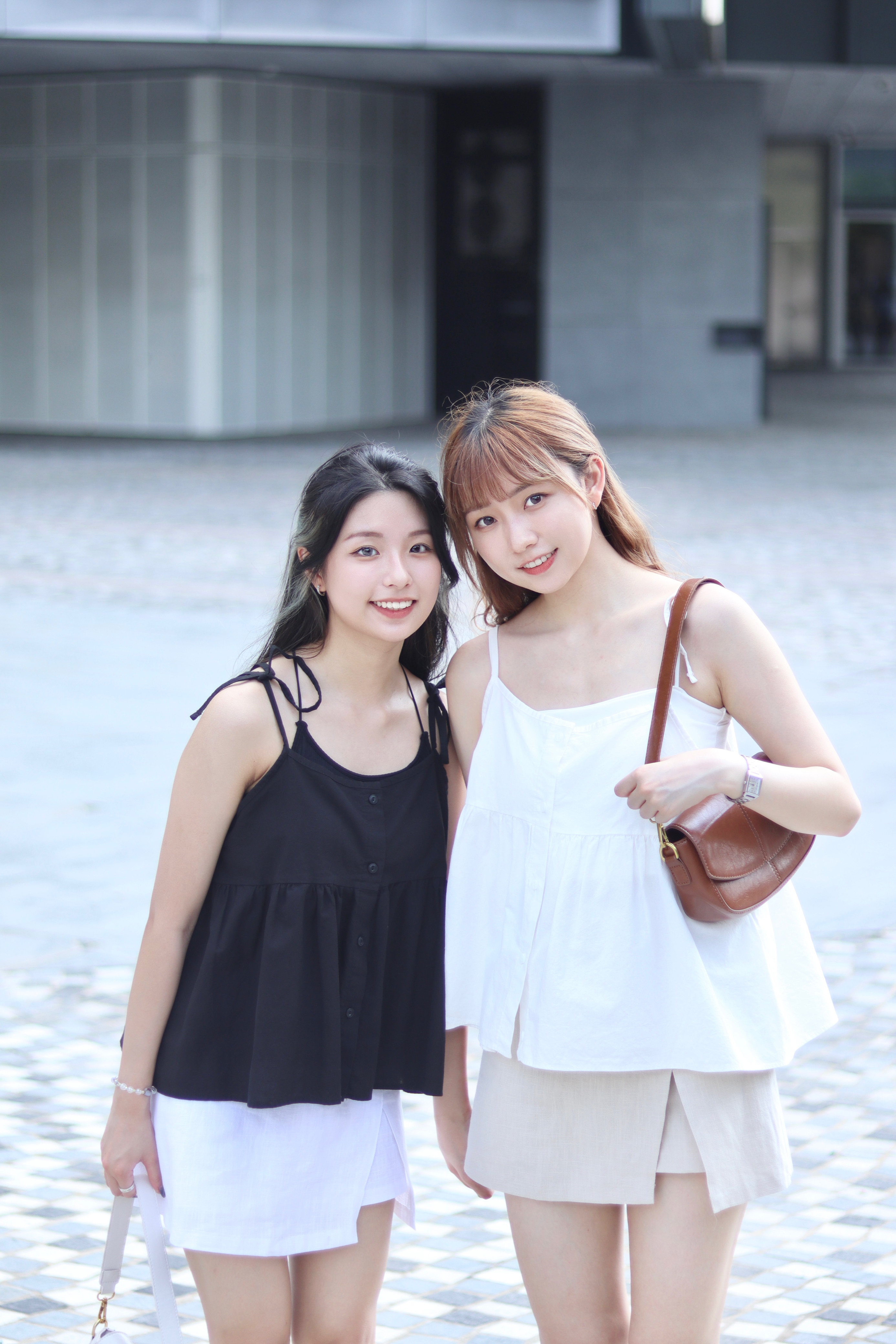 日系文青排扣蛋糕感綁結吊帶上衣 兩色入