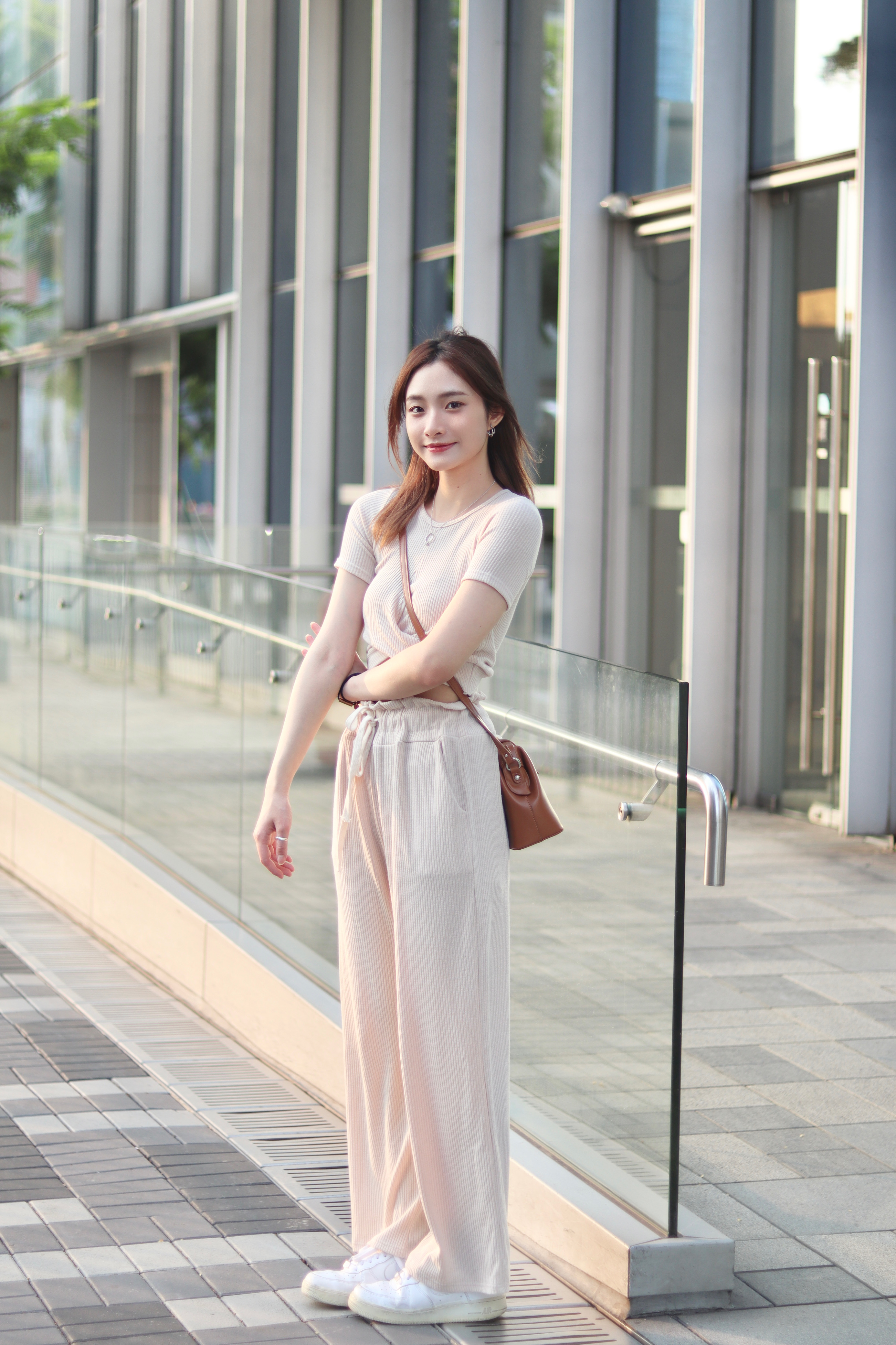 圓領直坑紋露腰上下身套裝 新增至3色入