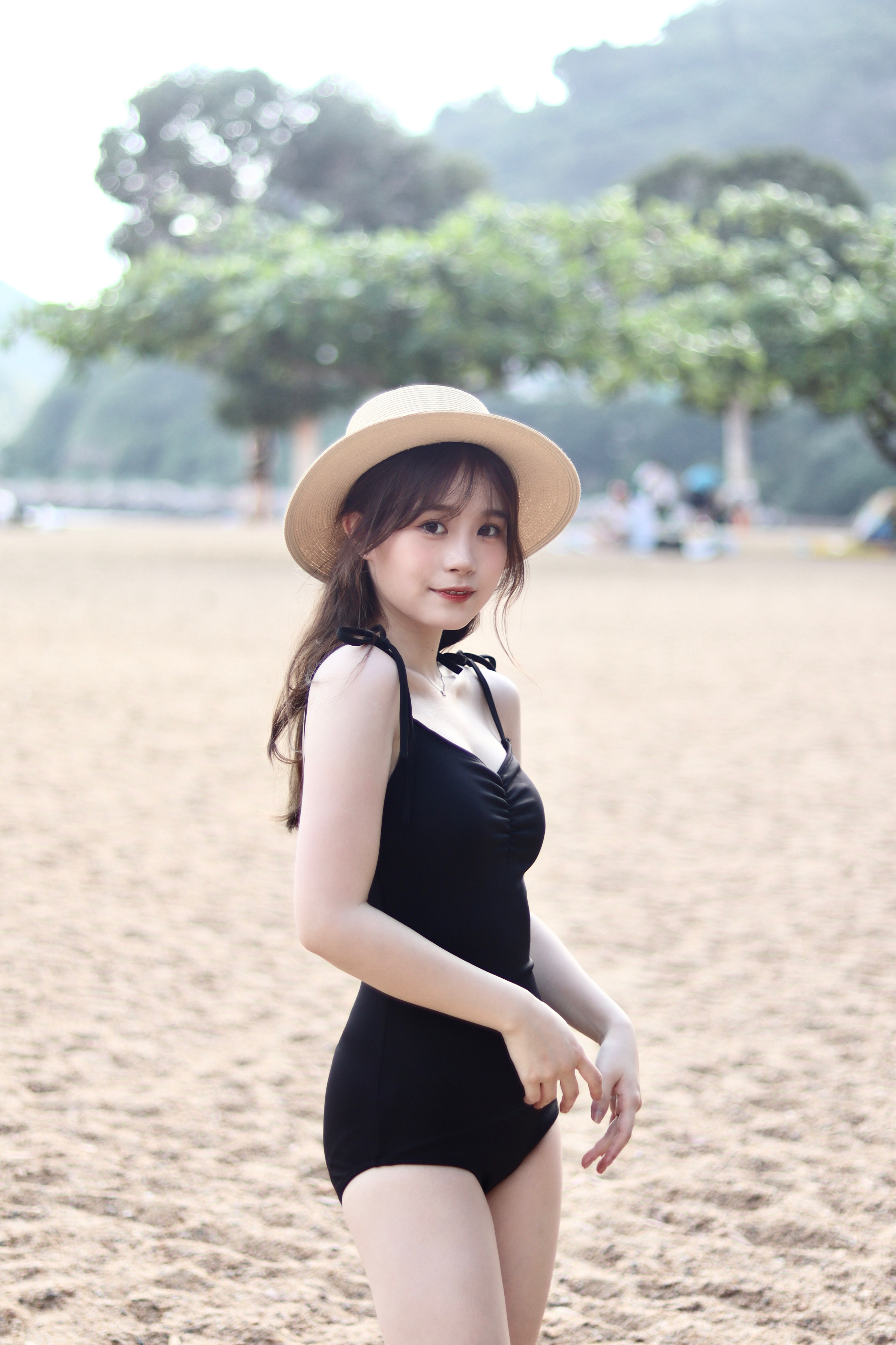 韓系綁結肩帶紮胸連身beachwear 新增至兩色入