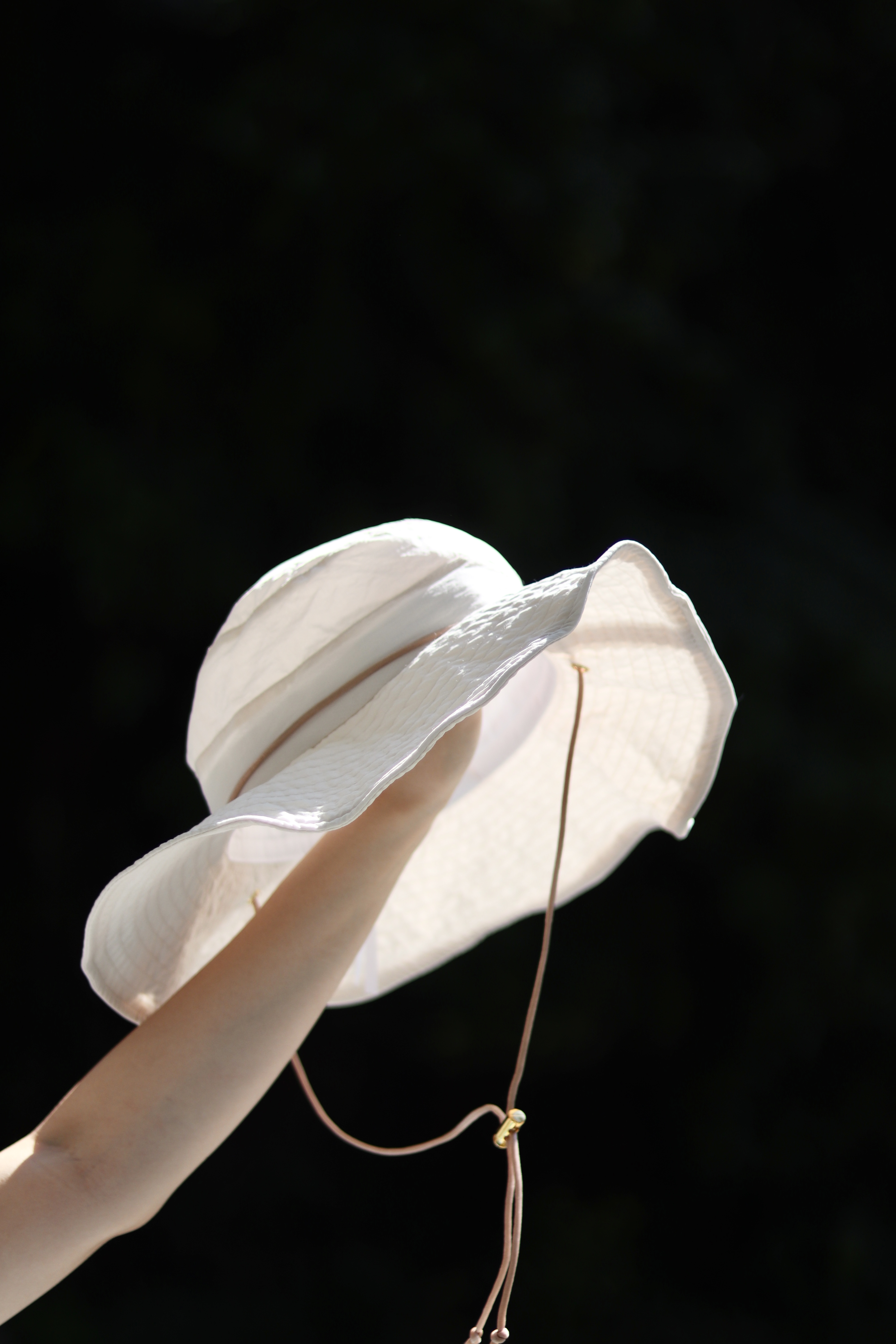 有質感的索索料帽邊可調節漁夫帽