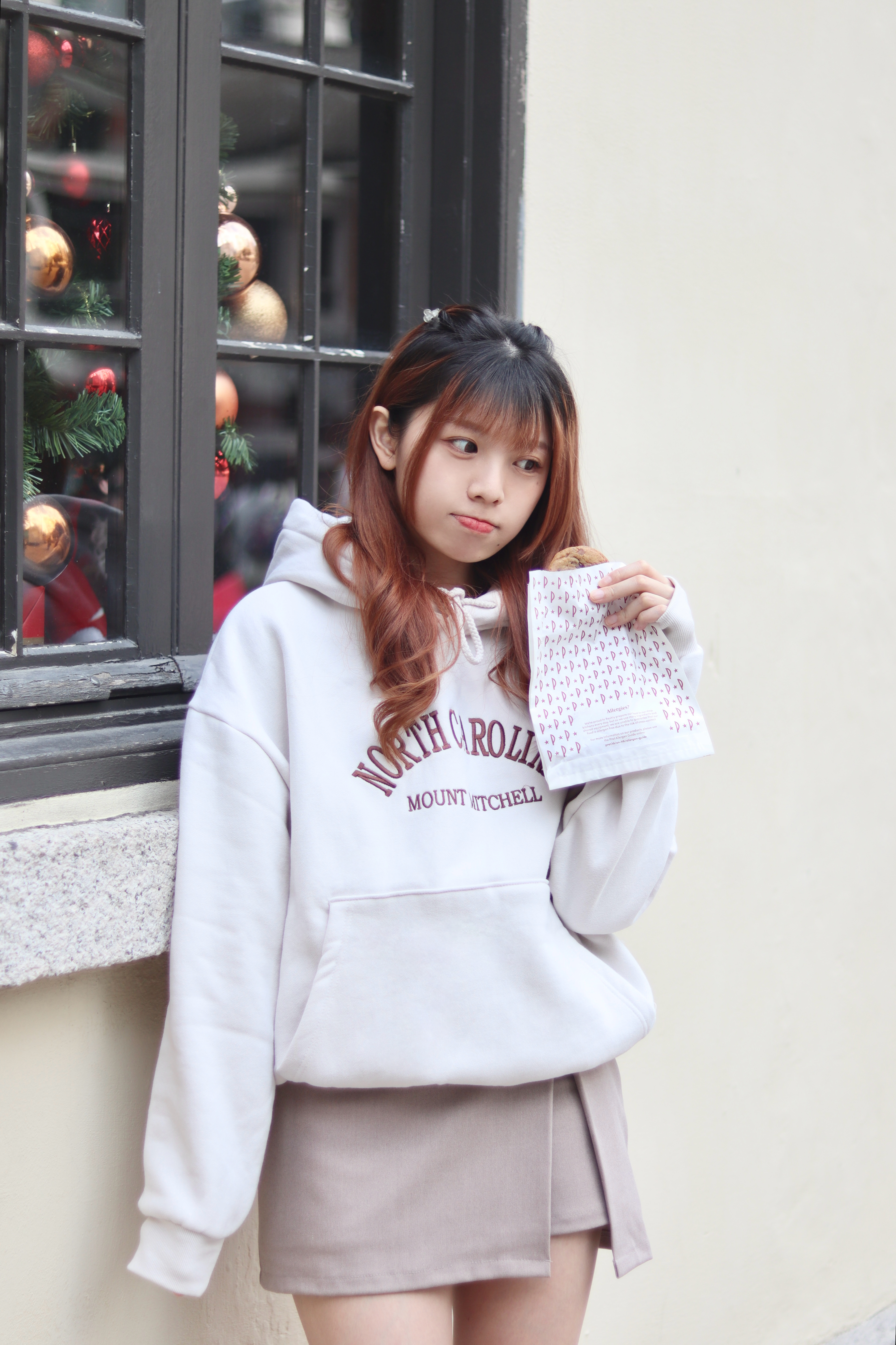 (預訂) 超舒適! 抓毛英文刺繡有帽衛衣