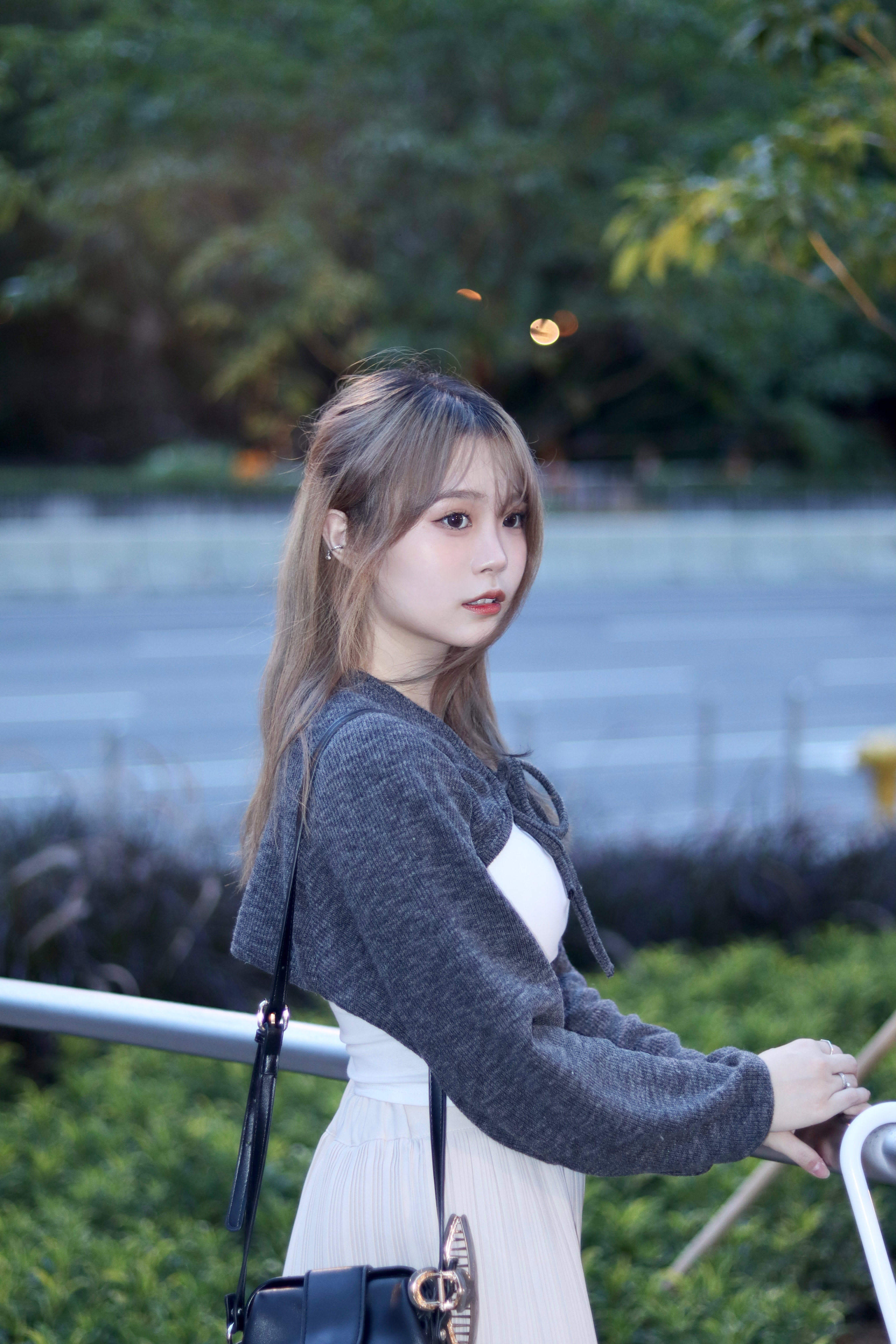 遮手臂冠軍! 韓系落肩綁結短身外搭 新增至兩色入